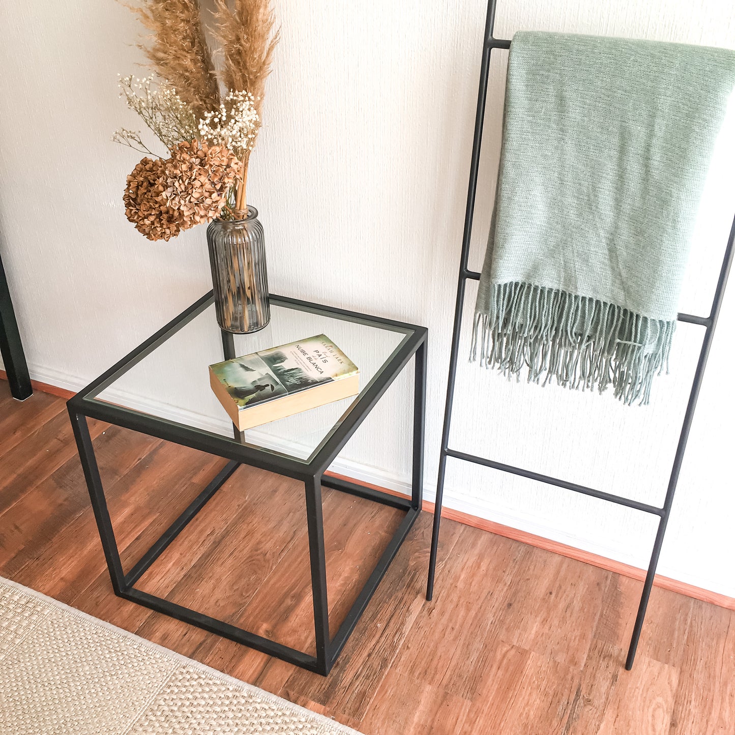 Mesa Chillán Vidrio y Fierro